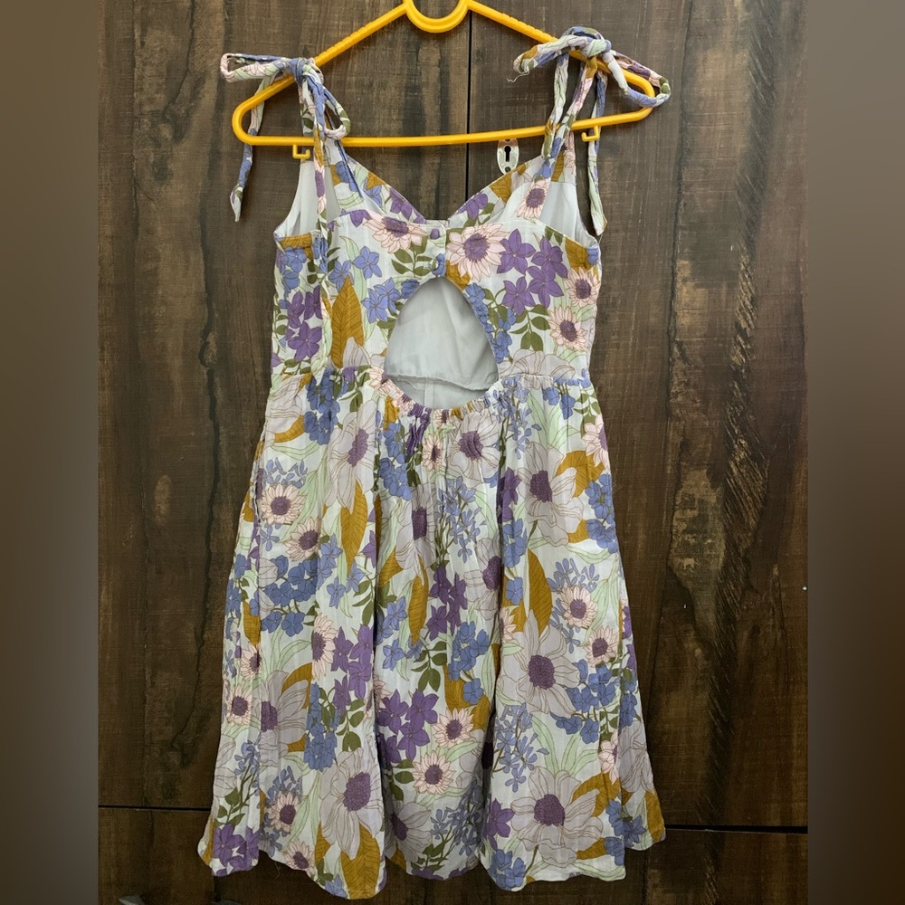 Lilac floral dress with pockets - Picture 6 of 8